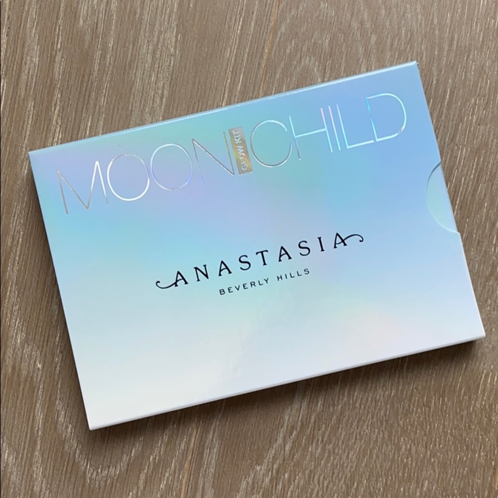 NWOT Moonchild Glow Kit - Picture 2 of 3